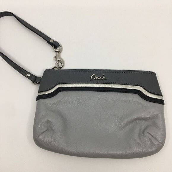 Coach Ashley Metallic Pewter Silver & Gray Large Pleated Leather Wristlet - Picture 1 of 16